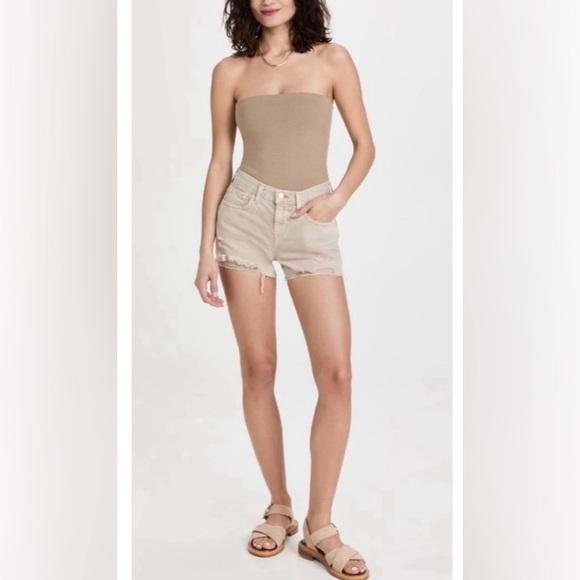 L’Agence Audrey MidRise Denim Shorts in Biscuit - Picture 2 of 7